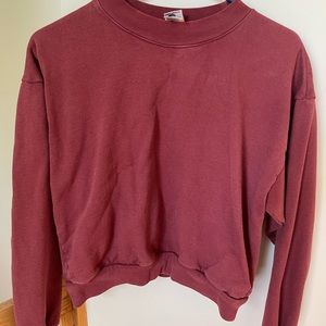 Maroon cropped crew neck sweatshirt